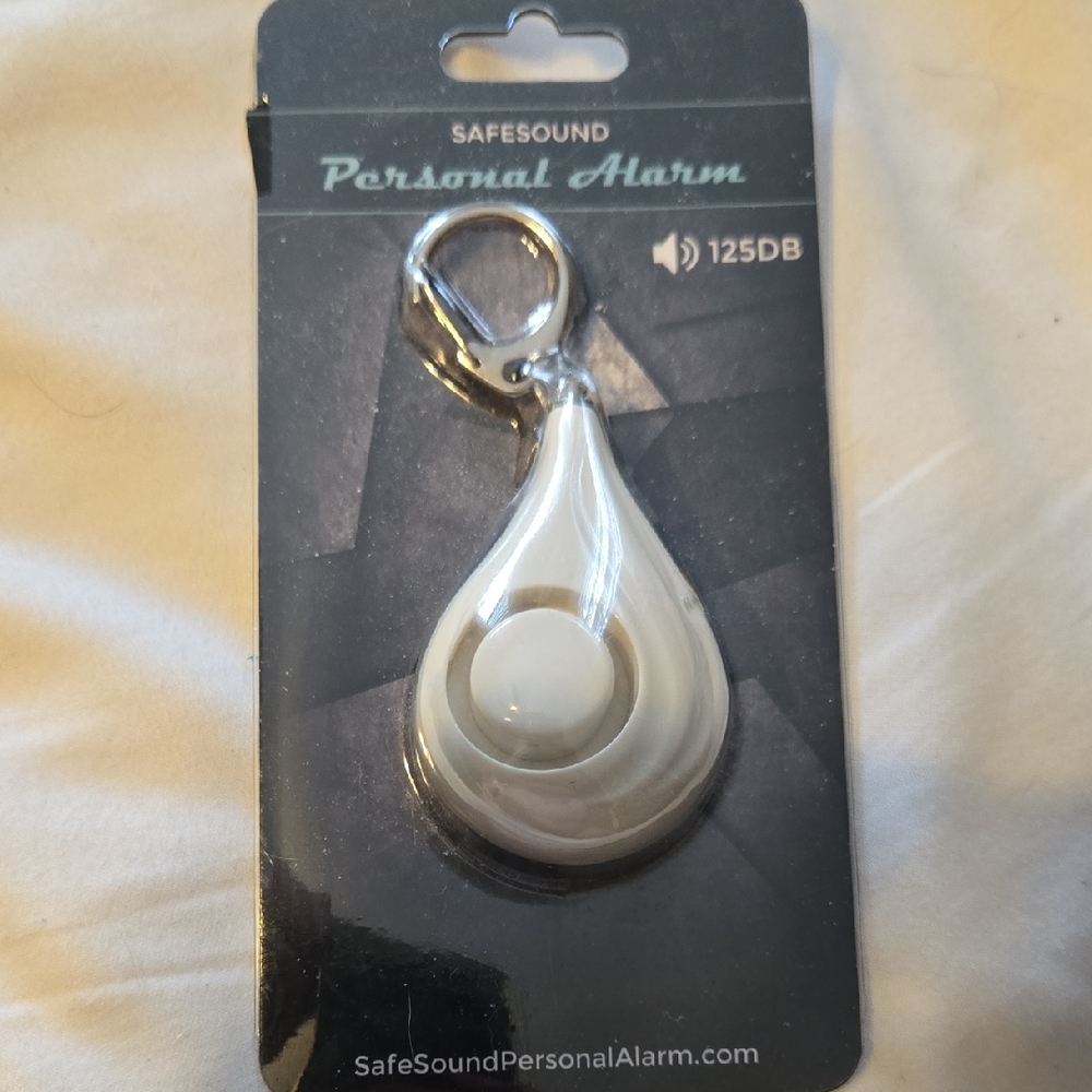 SafeSound Personal Alarm Keychain White New